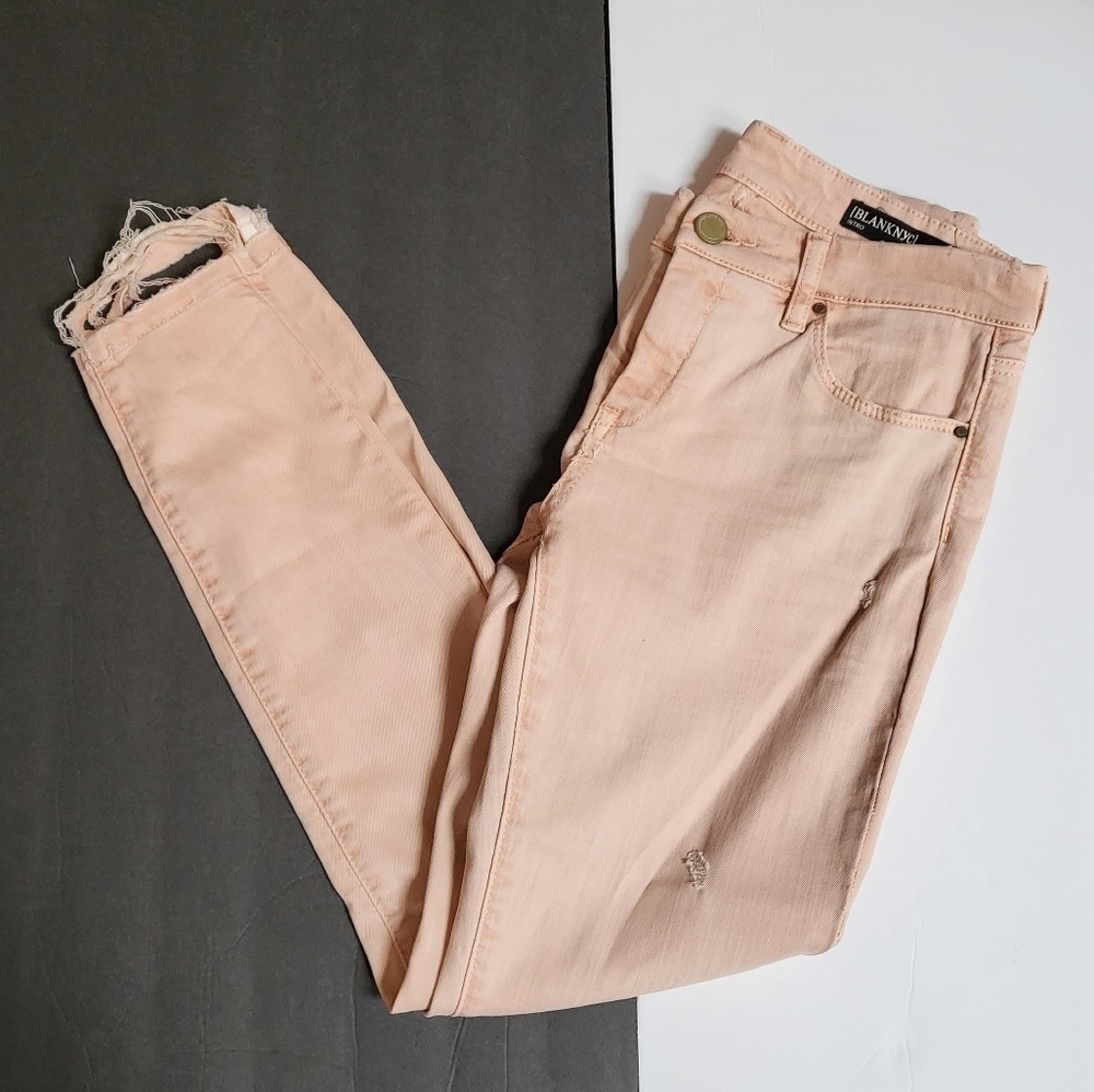 Blank Nyc distressed knee intro jeans